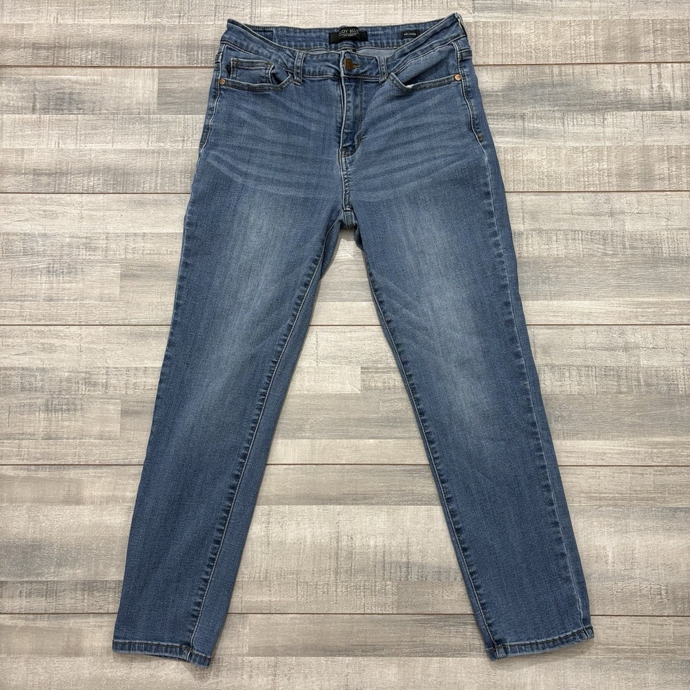 Judy Blue Women Relaxed Fit Jeans Mid Rise JB82102 DK Whiskered Crop Size 30